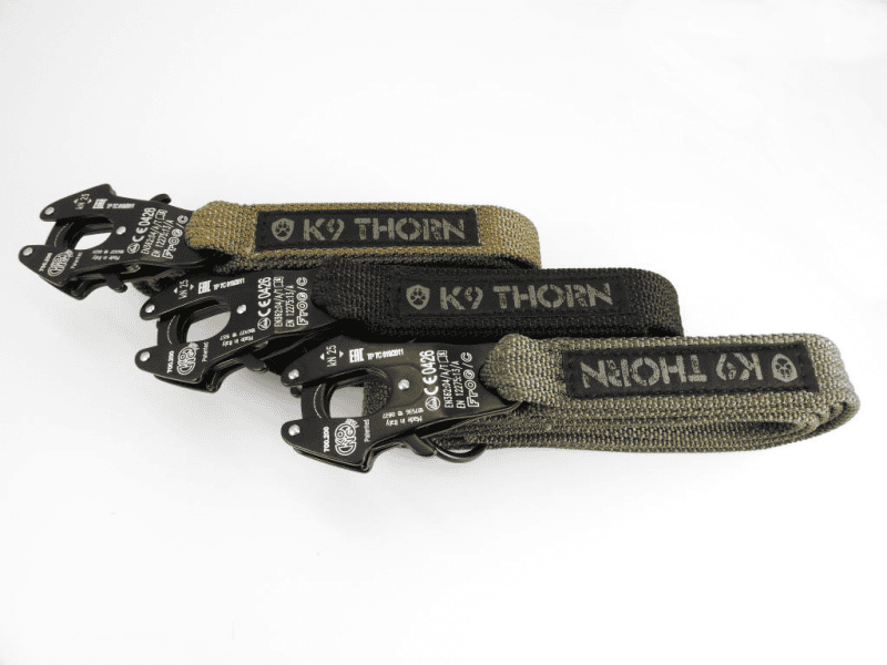 K9 Thorn Λουρί με Διπλή Λαβή και Καραμπίνα Kong Frog, Μαύρο, L
