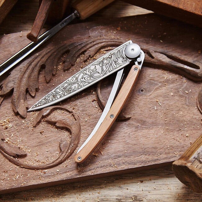 Deejo Tattoo Art Nouveau Μαχαίρι με Σταθερή Λάμα Juniper Wood