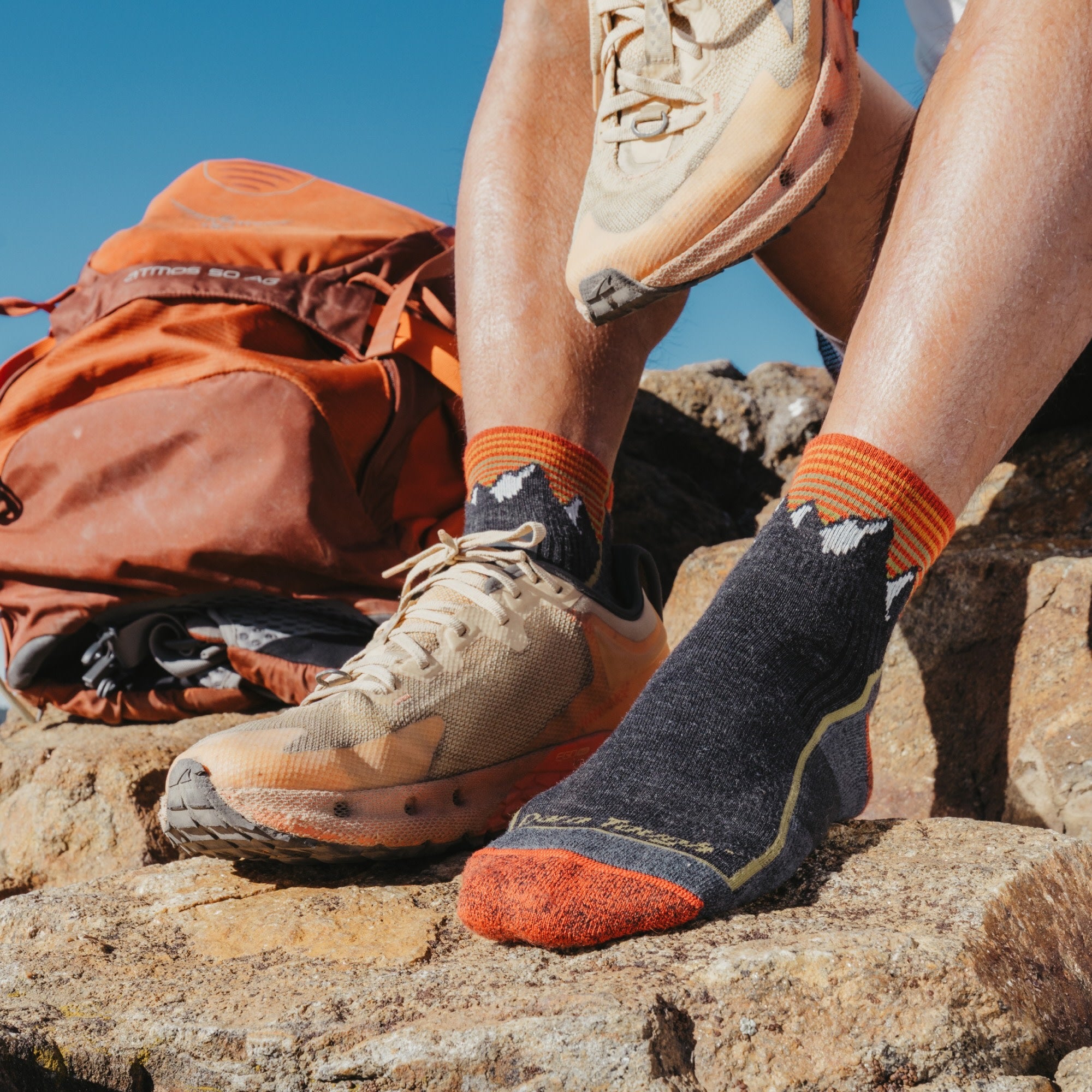 Darn Tough Hiker 1/4 κάλτσες πεζοπορίας με επένδυση, Mountain Gray