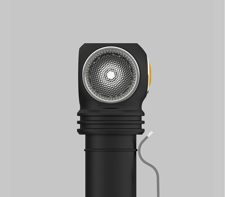 ArmyTek Wizard C2 Pro Φακός LED με Μαγνητικό Κάτοχο Τροφοδοσίας Μπαταρίας, White, 2500 lm, 4800 h, 65