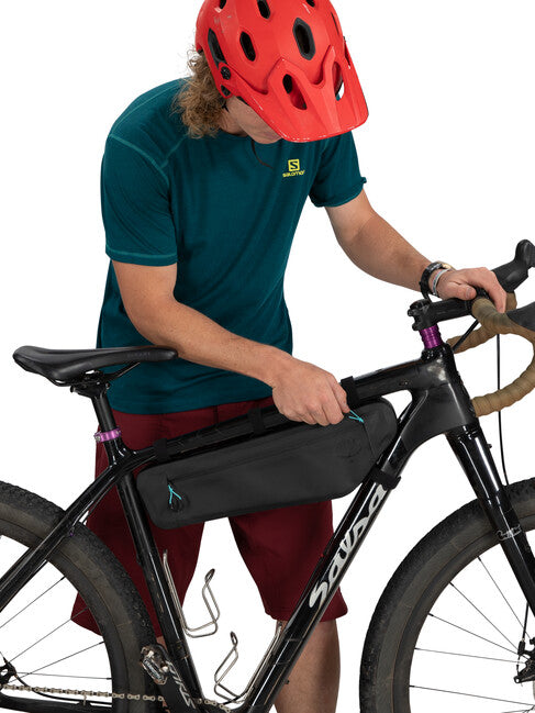 OSPREY ESCAPIST FRAME BAG MEDIUM θήκη ταιριάσματος ποδηλάτου, μαύρο