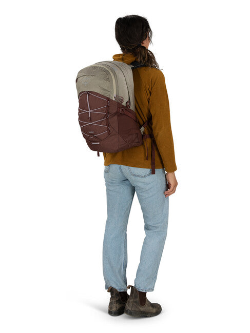 OSPREY Quasar 28 σακίδιο πλάτης αστικό, sawdust tan/raisin red