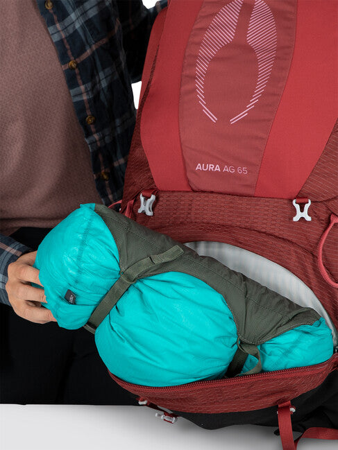 OSPREY AURA AG 65 Σακίδιο Πεζοπορίας, berry sorbet red