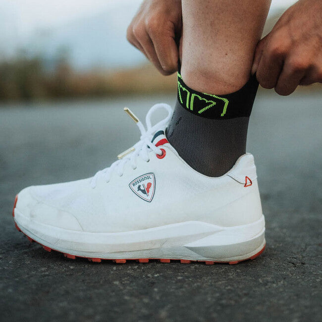 Sidas T-Free Run κάλτσες, γκρι/μαύρο