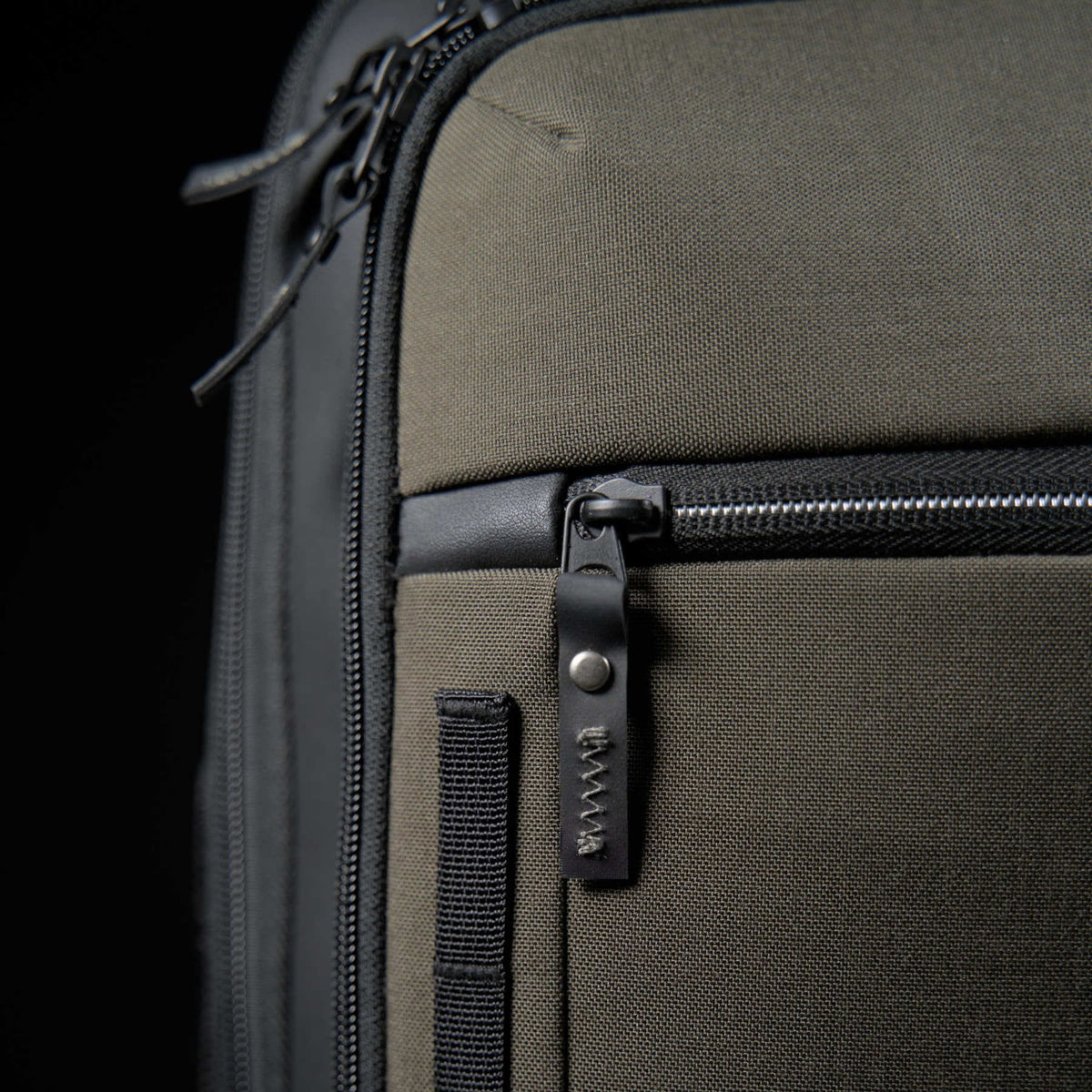 Pentagon Consul nahrbtnik 27L, temno siva