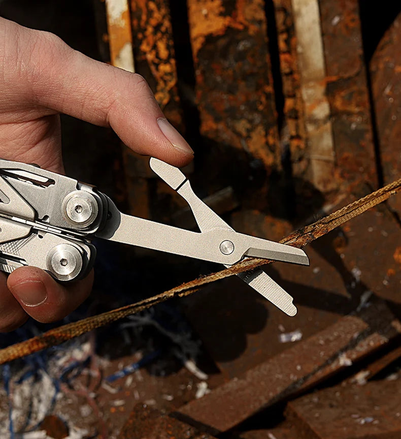 Leguon Tenax multifunctional pliers 16-in-1, silver