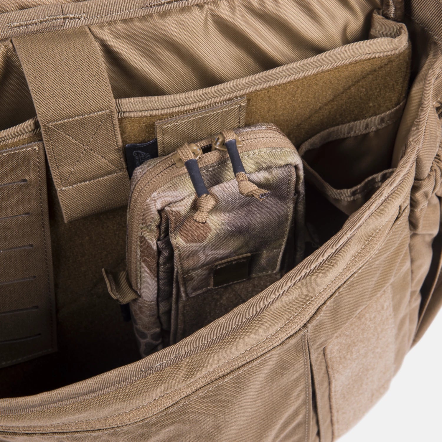 Helikon-Tex Molle Insert adaptér 1 na suchý zips, coyote – detail 1