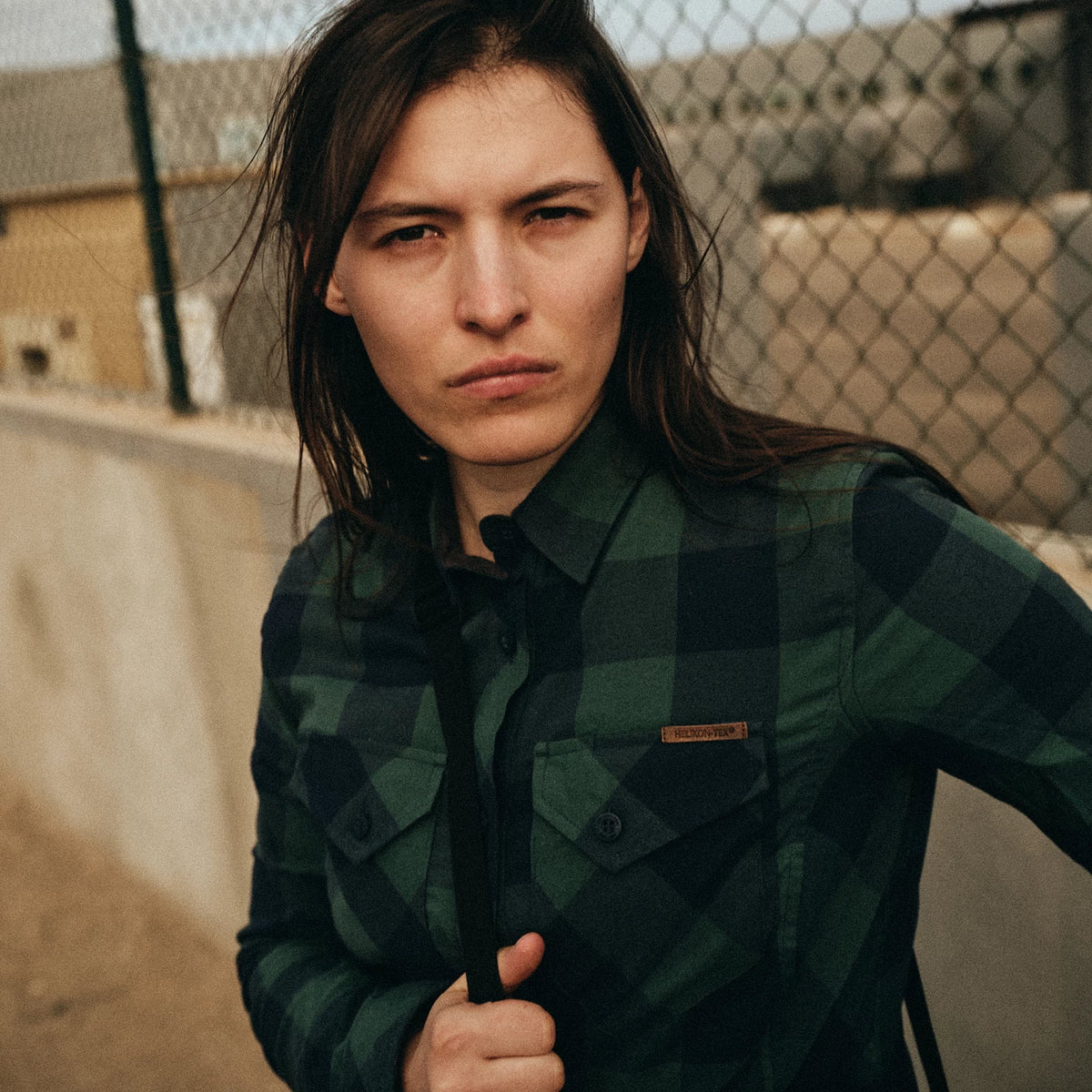 Helikon-Tex Marigold košeľa dámska, Moss Green Checkered – v použití 2