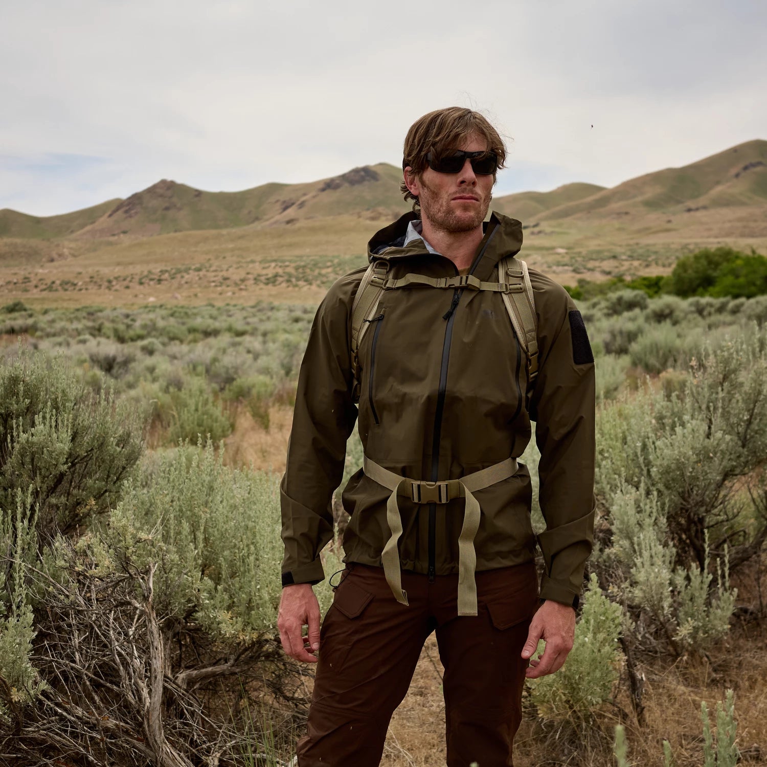 Helikon-Tex Outdoor Tactical nohavice taktické, čierne – v použití 2