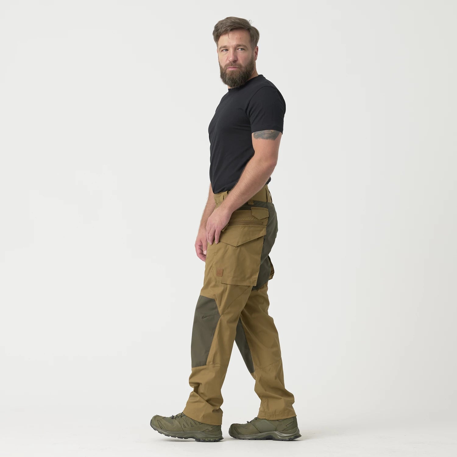 Helikon-Tex PILGRIM nohavice, Coyote / Taiga Green – detail 1