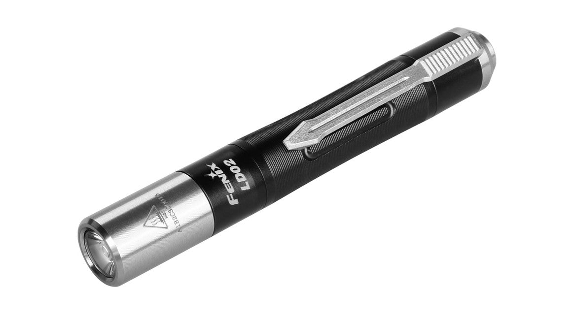 Fenix LD02 High CRI + UV φακός