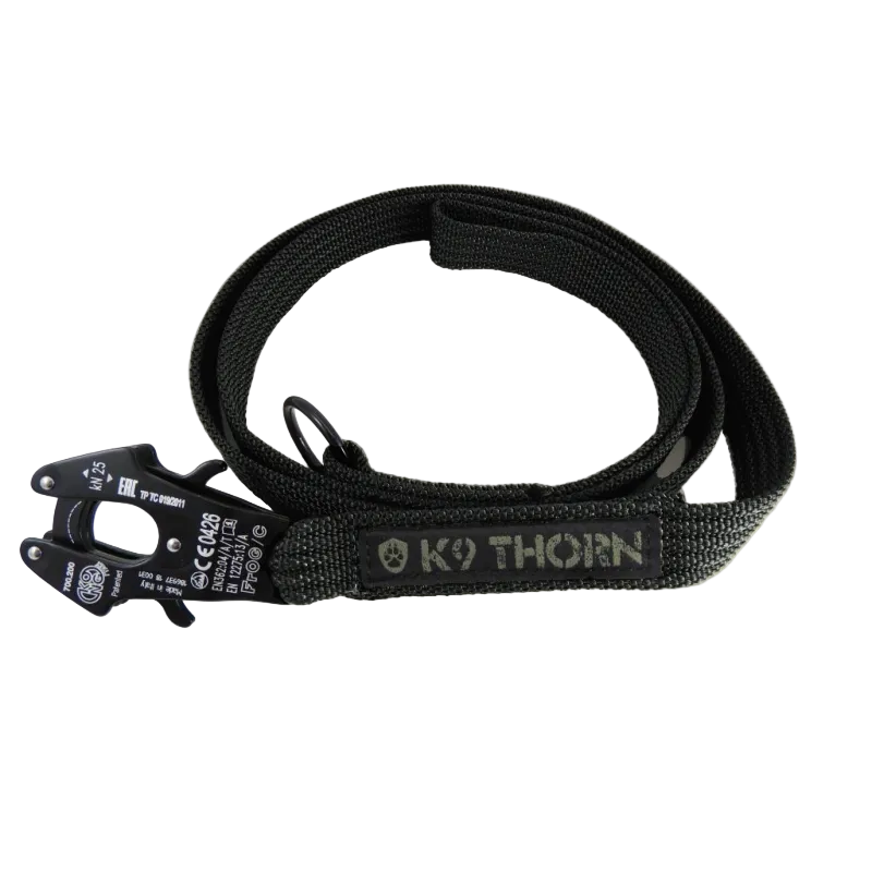 K9 Thorn povodec s vponko Kong Frog, črne, XL