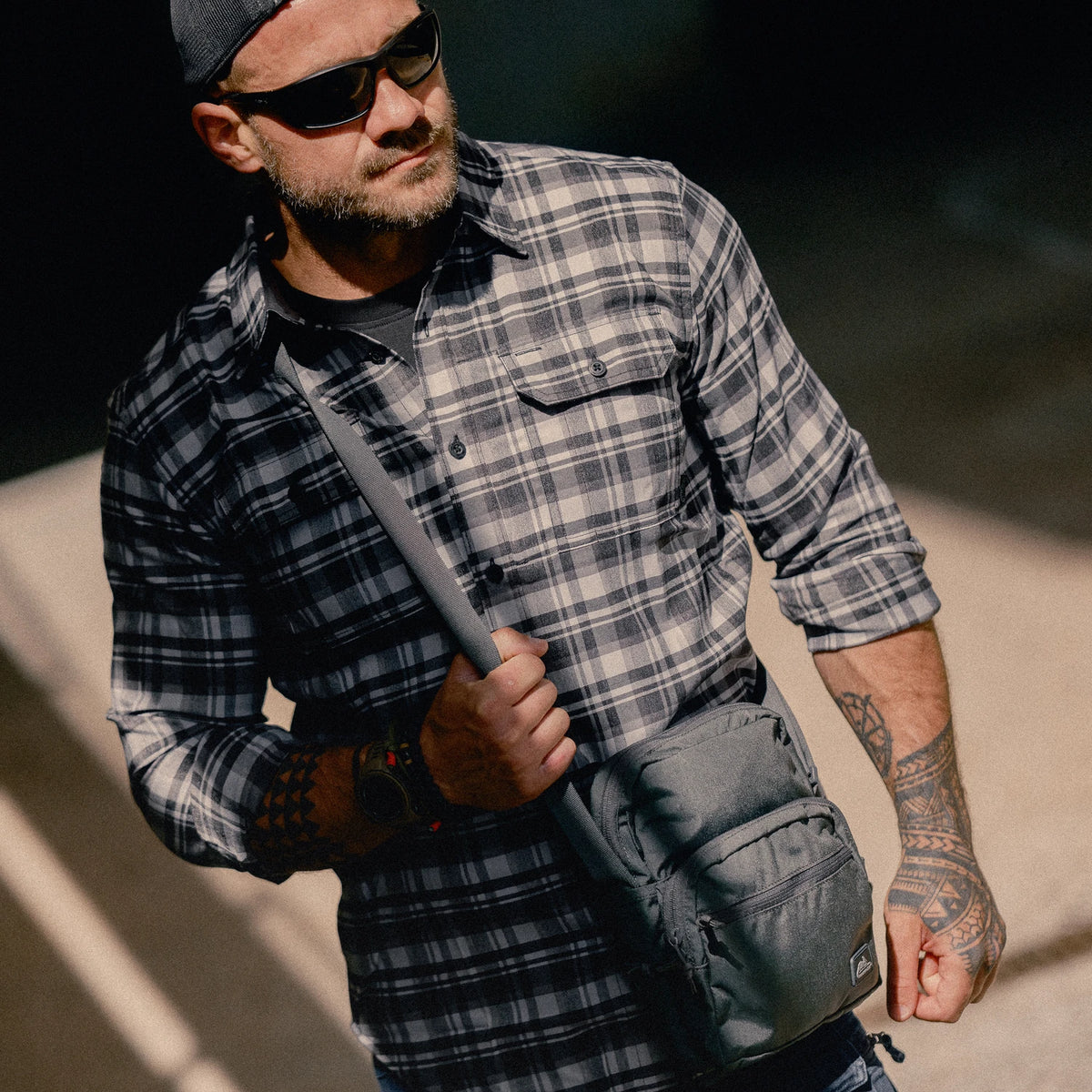 Helikon-Tex GreyMan košeľa Graphite Plaid – v použití 3