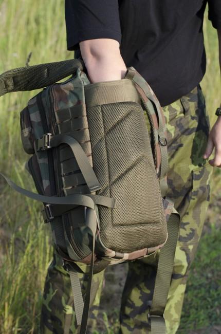 MFH Σακίδιο Πλάτης Assault, Woodland 30L