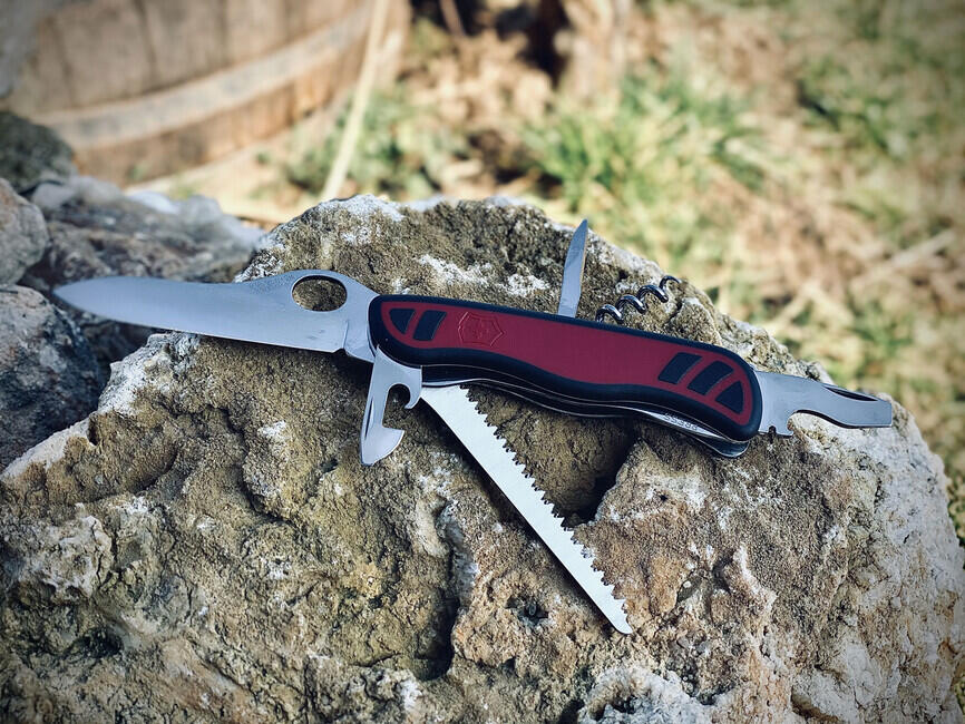 Victorinox Forester Μαχαίρι Τσέπης VX, Κόκκινο-Μαύρο, 111mm
